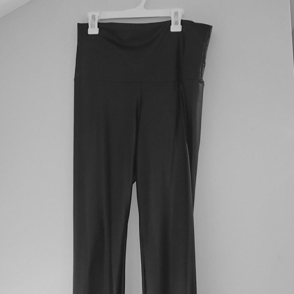 Cherish faux leather leggings